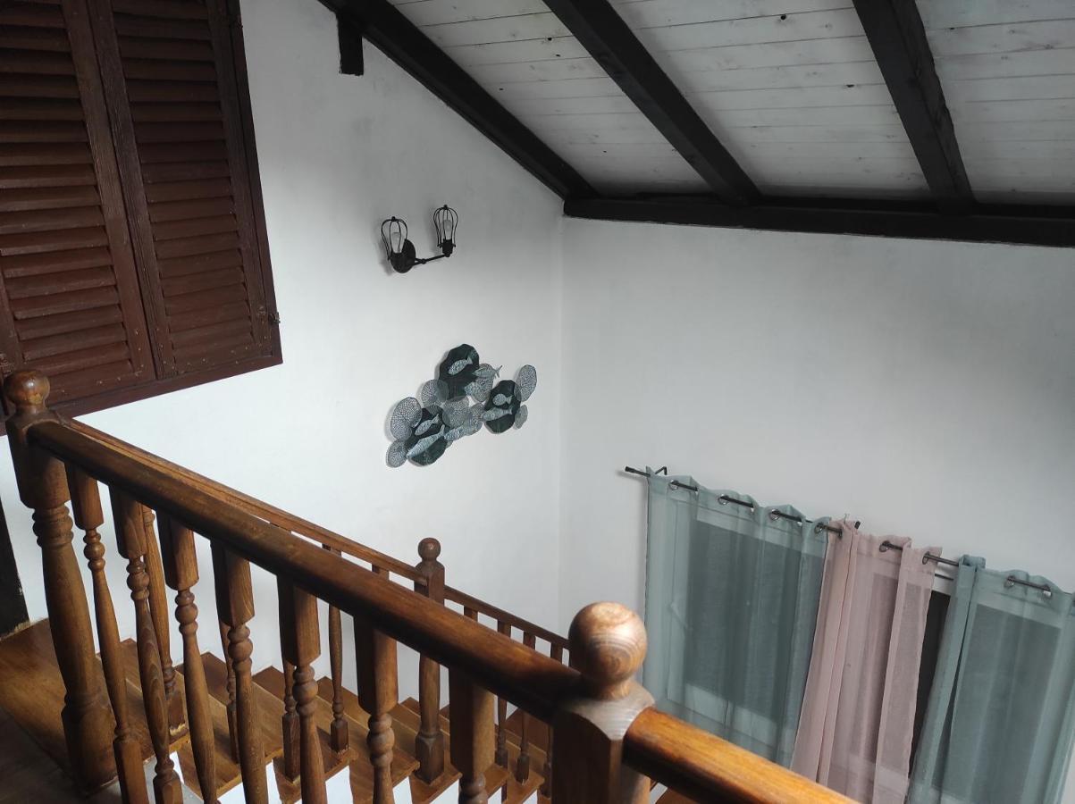 Obiteljska Kuca Za Odmor Futura Villa Milna  Buitenkant foto